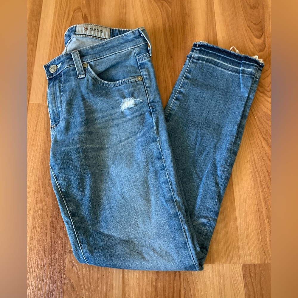 AG Adriano Goldschmied Stilt Crop Cigarette Crop Size 26. Super soft!